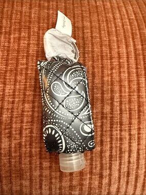 Vera Bradley Black & White Quilted Paisley Hand Sanitizer Holder - Travel